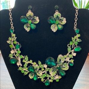 Elegant Green Floral Necklace and Earring Set